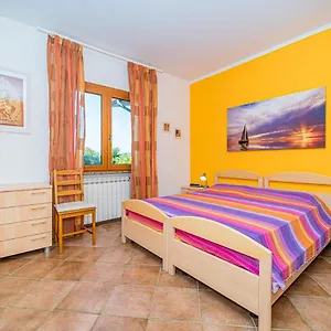  Appartamento Da 4 Fino A 5 Persone Giardino Italia